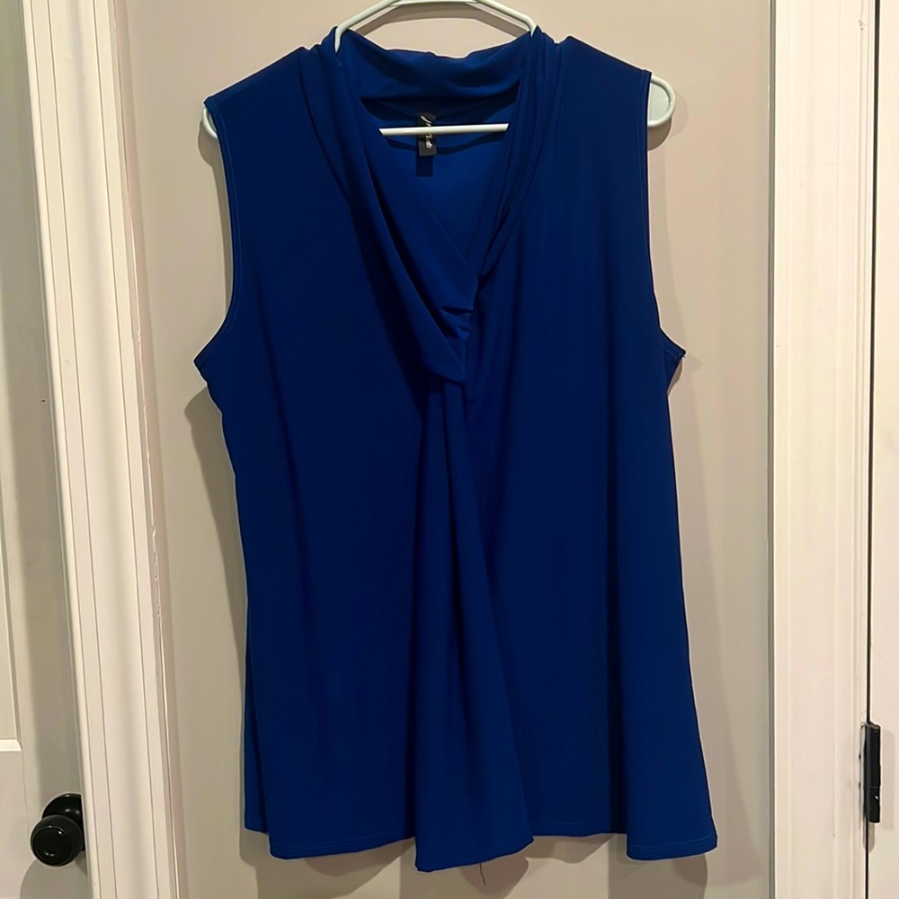 J.M. Fleurette royal blue. 2x
